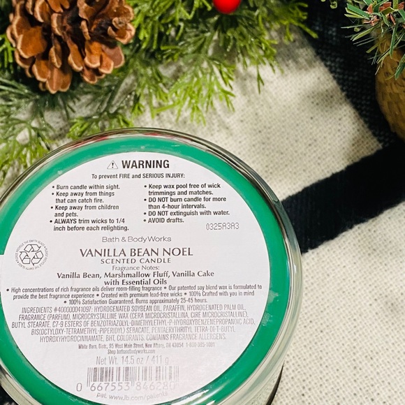 Vanilla Bean Noel 3 Wick Candle Bath & Body Works - Picture 5 of 5